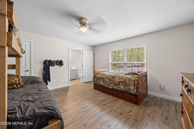 2030 WAYFARE Lane, Middleburg, FL 32068