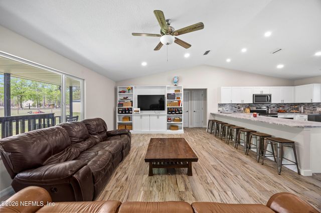 2030 WAYFARE Lane, Middleburg, FL 32068