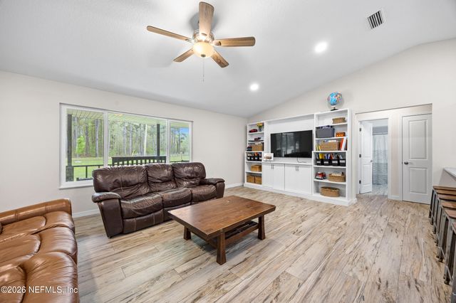 2030 WAYFARE Lane, Middleburg, FL 32068