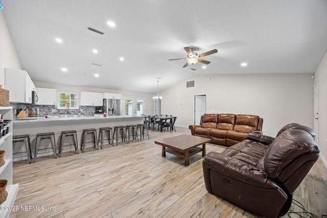 2030 WAYFARE Lane, Middleburg, FL 32068