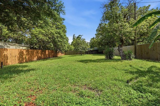 2530 Adams Street, Hollywood, FL 33020