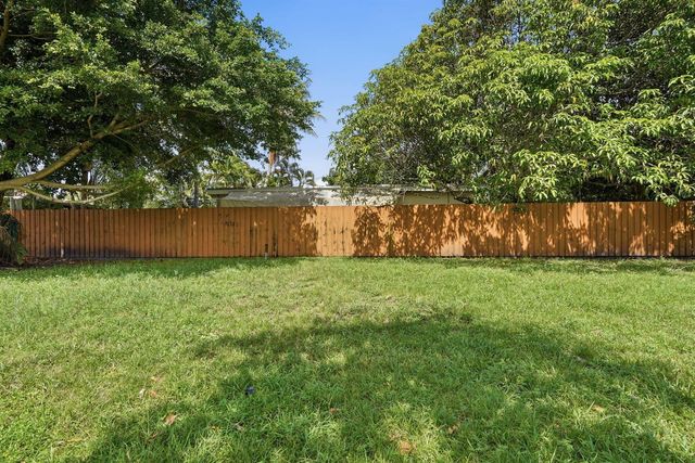 2530 Adams Street, Hollywood, FL 33020