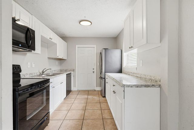 2530 Adams Street, Hollywood, FL 33020