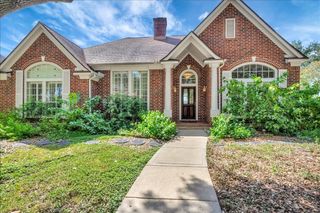 16815 Middle Forest Drive, Pasadena, TX 77059