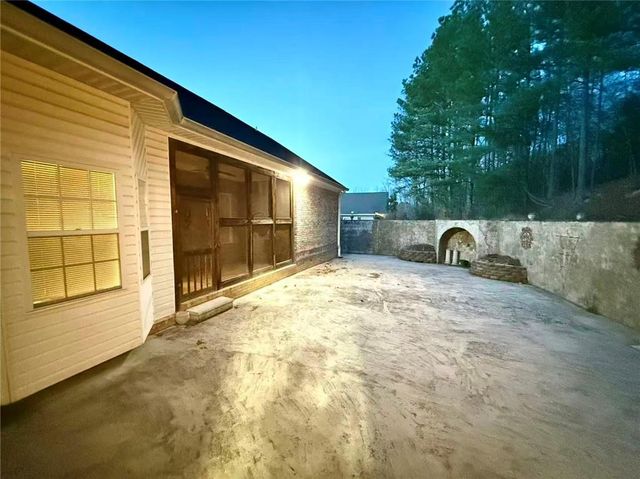 136 Hillcrest Drive, Ringgold, GA 30736