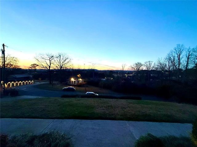 136 Hillcrest Drive, Ringgold, GA 30736