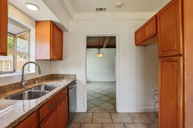 2452 Christina Ave, Stockton, CA 95204