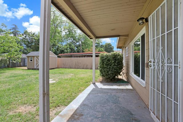2452 Christina Ave, Stockton, CA 95204