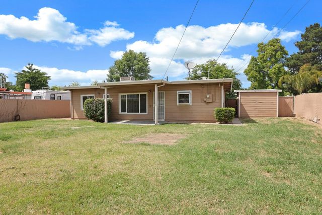 2452 Christina Ave, Stockton, CA 95204