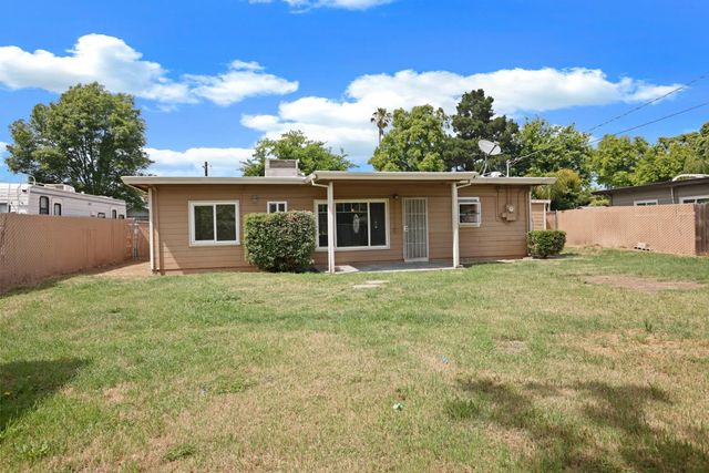 2452 Christina Ave, Stockton, CA 95204