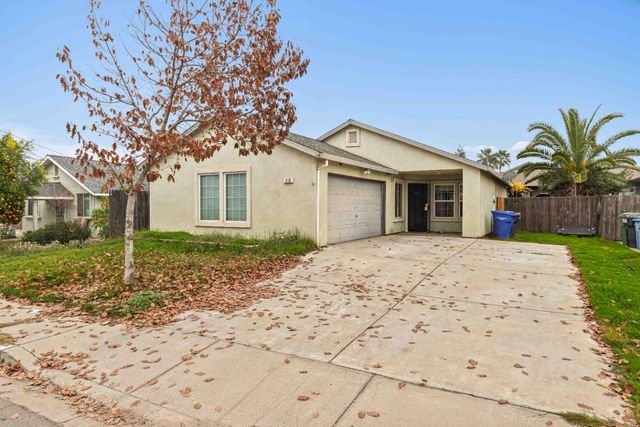 310 W F St, Turlock, CA 95380