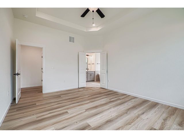 8925 S Riviera Way, Aurora, CO 80016