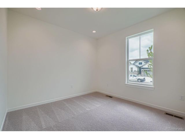 8925 S Riviera Way, Aurora, CO 80016