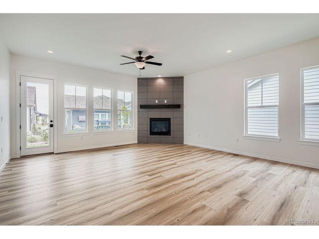 8925 S Riviera Way, Aurora, CO 80016