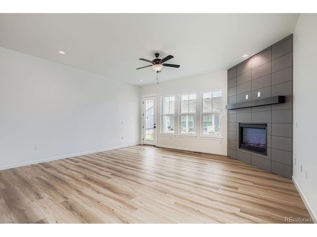 8925 S Riviera Way, Aurora, CO 80016