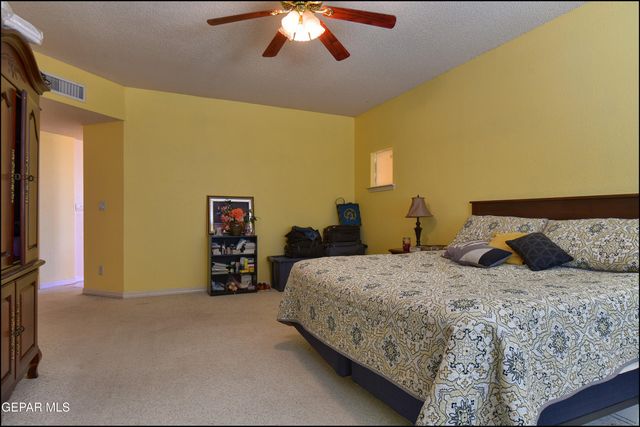 962 VIA DESCANSO Drive, El Paso, TX 79912