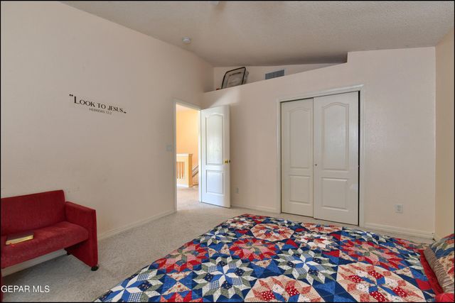 962 VIA DESCANSO Drive, El Paso, TX 79912