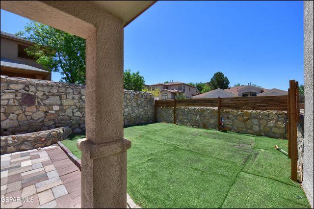 962 VIA DESCANSO Drive, El Paso, TX 79912