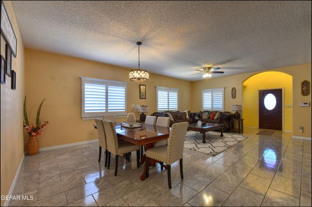 962 VIA DESCANSO Drive, El Paso, TX 79912