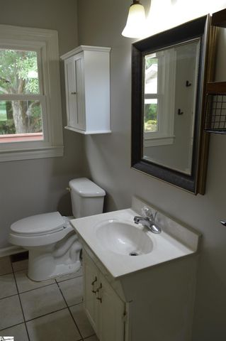 521 S Spencer Street, Duncan, SC 29334