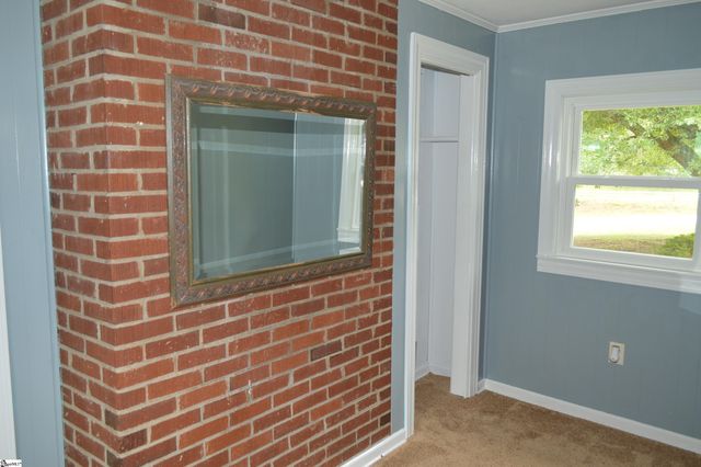 521 S Spencer Street, Duncan, SC 29334