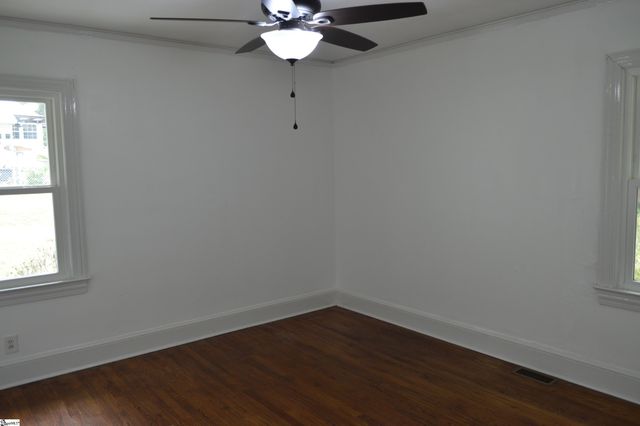 521 S Spencer Street, Duncan, SC 29334