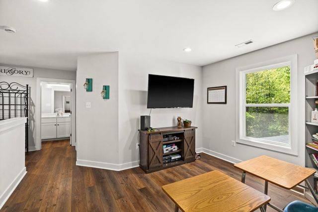9422 LOVETT LN, Unionville, VA 22567