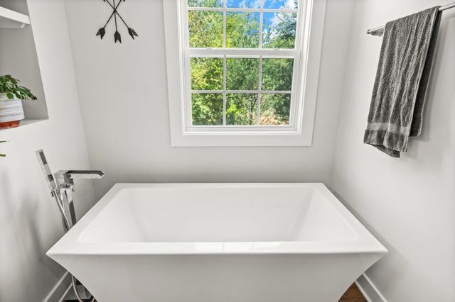 9422 LOVETT LN, Unionville, VA 22567