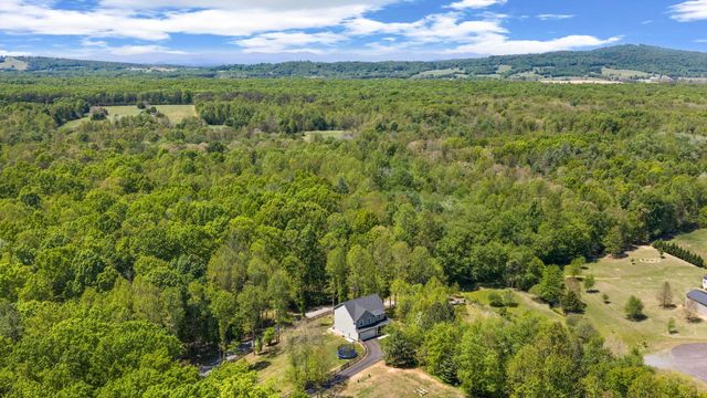 9422 LOVETT LN, Unionville, VA 22567
