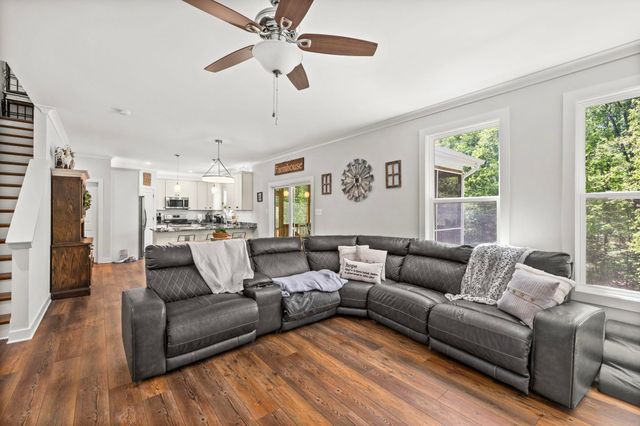 9422 LOVETT LN, Unionville, VA 22567