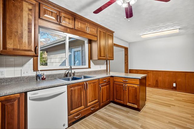 703 E Elm Street, Republic, MO 65738