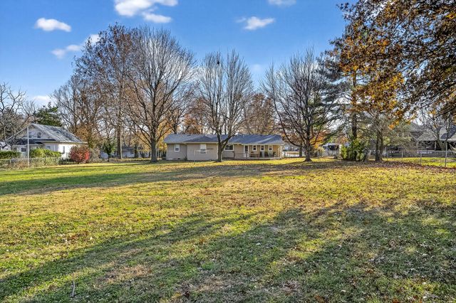 703 E Elm Street, Republic, MO 65738