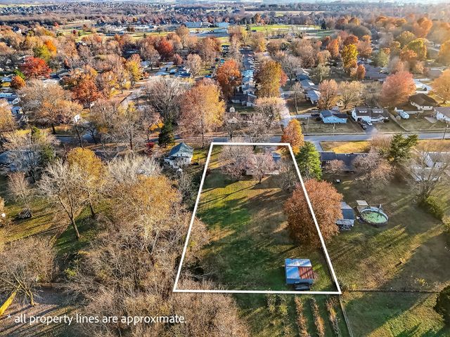 703 E Elm Street, Republic, MO 65738