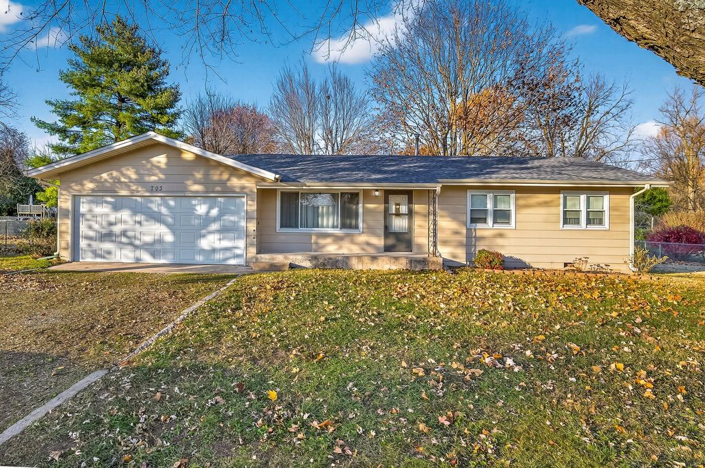 703 E Elm Street, Republic, MO 65738