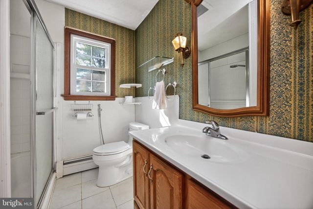 352 PUGHTOWN RD, Spring City, PA 19475