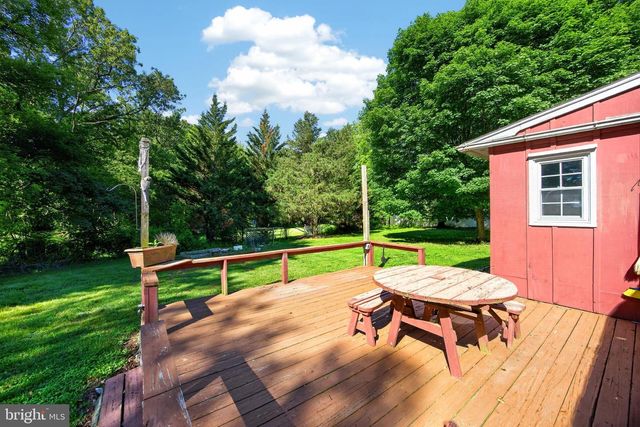 352 PUGHTOWN RD, Spring City, PA 19475