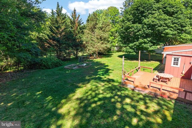 352 PUGHTOWN RD, Spring City, PA 19475