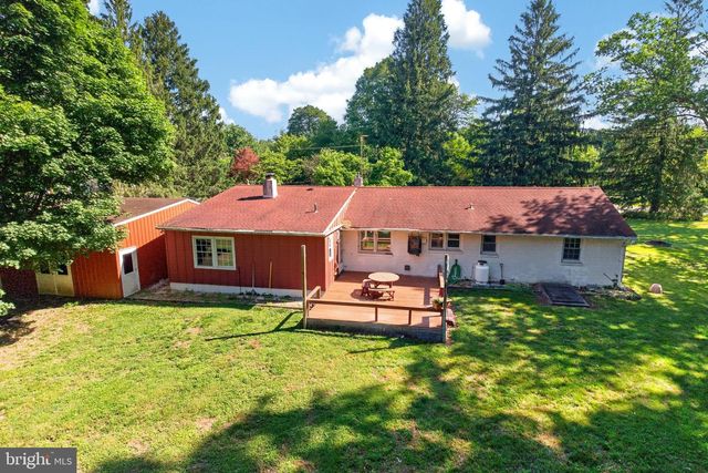 352 PUGHTOWN RD, Spring City, PA 19475