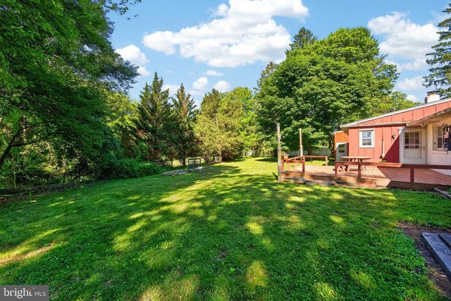 352 PUGHTOWN RD, Spring City, PA 19475