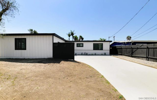 9125 Akard St, Spring Valley, CA 91977