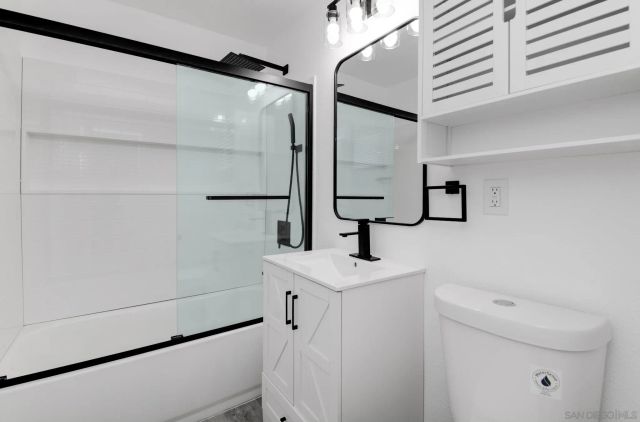 9125 Akard St, Spring Valley, CA 91977