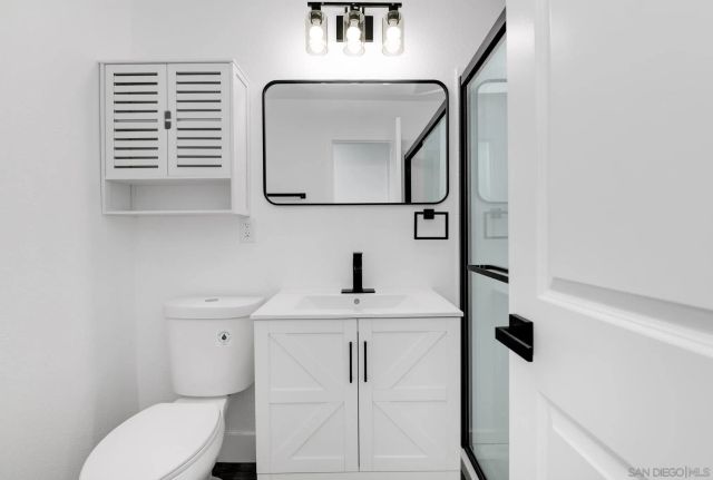 9125 Akard St, Spring Valley, CA 91977