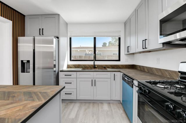 9125 Akard St, Spring Valley, CA 91977