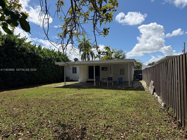 3427 SW 64th Ave, Miami, FL 33155