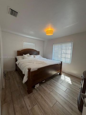 3427 SW 64th Ave, Miami, FL 33155