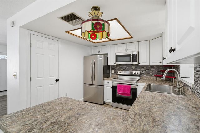 6822 W DORIS MARETTA LANE, Homosassa, FL 34446