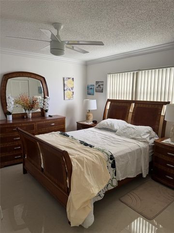 301 Oakridge Q 301, Deerfield Beach, FL 33442