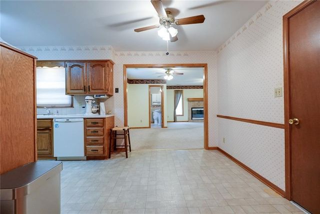11016 Stark Avenue, Kansas City, MO 64134