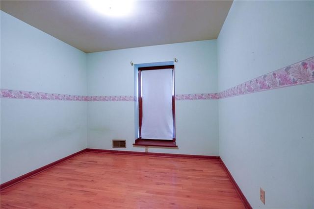 11016 Stark Avenue, Kansas City, MO 64134