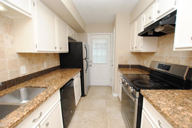 7853 Fuqua Street 7853, Houston, TX 77075